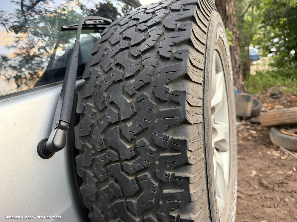 2003-2009 Toyota Prado Tyre