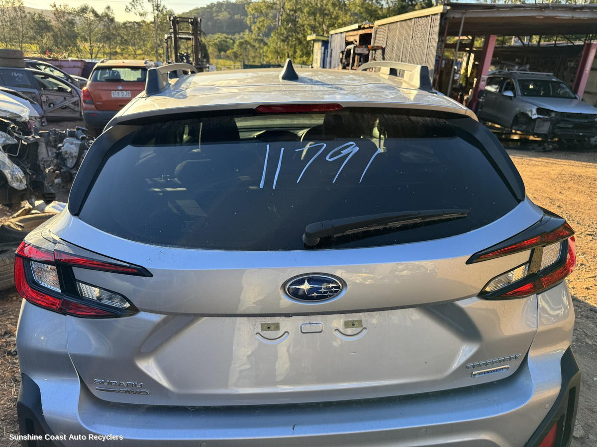 2022-2026 Subaru Crosstrek High Level Stoplight