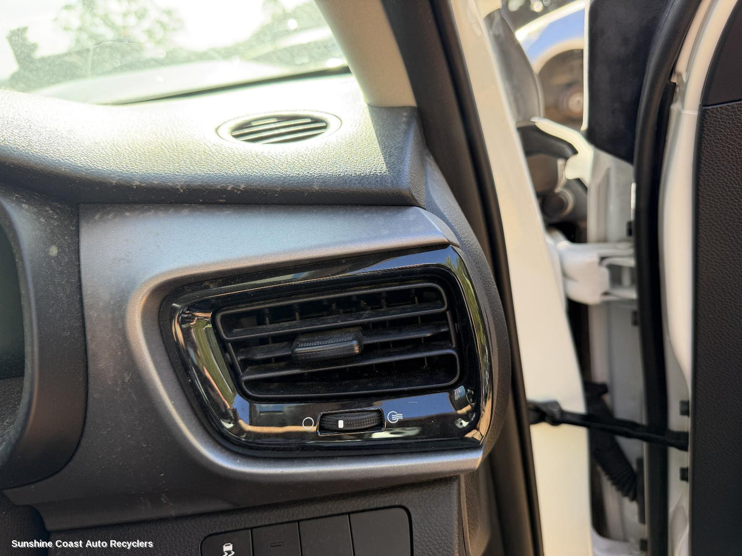 2020-2026 Kia Stonic Misc