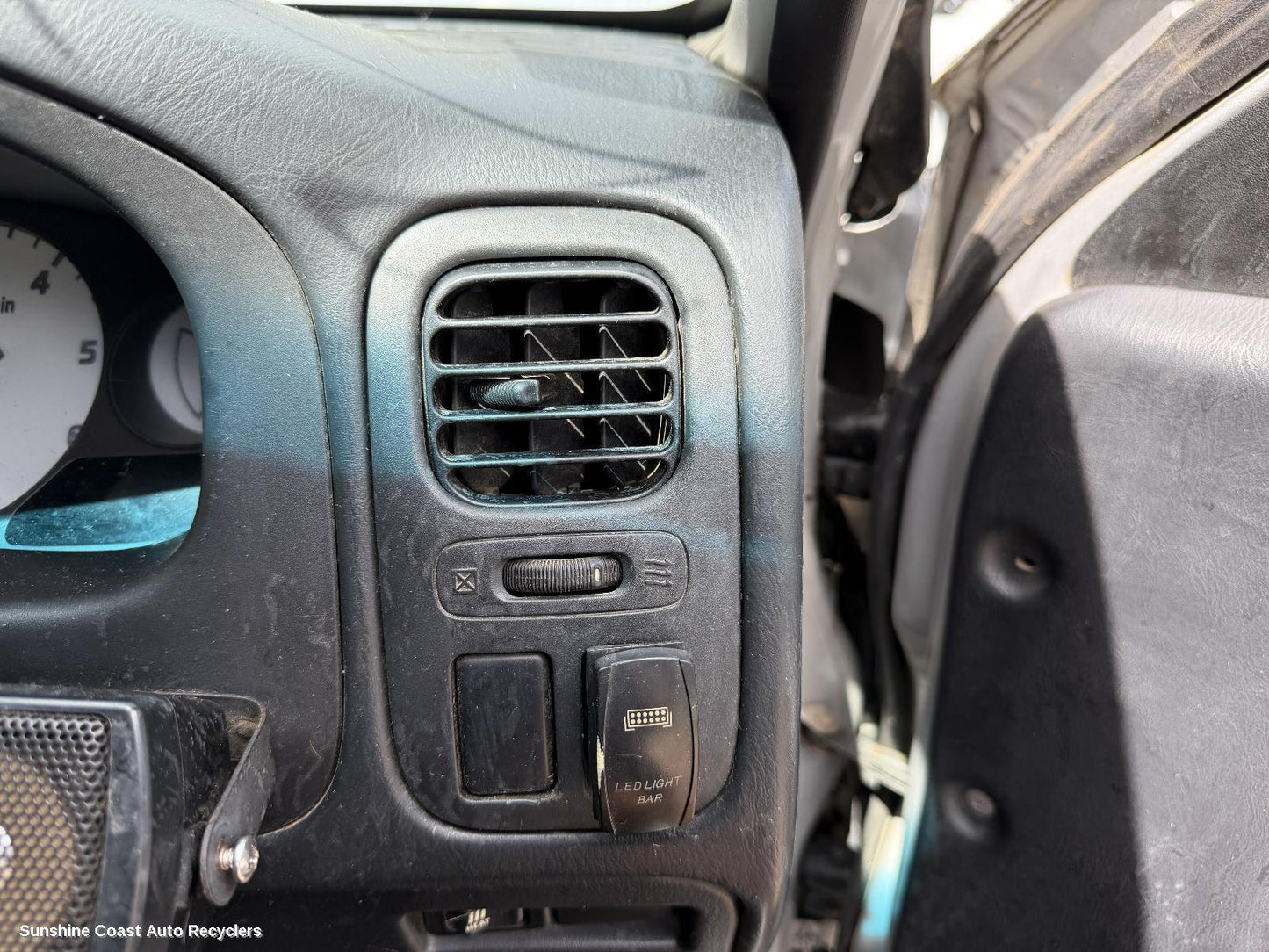 2001-2015 Nissan Navara Misc