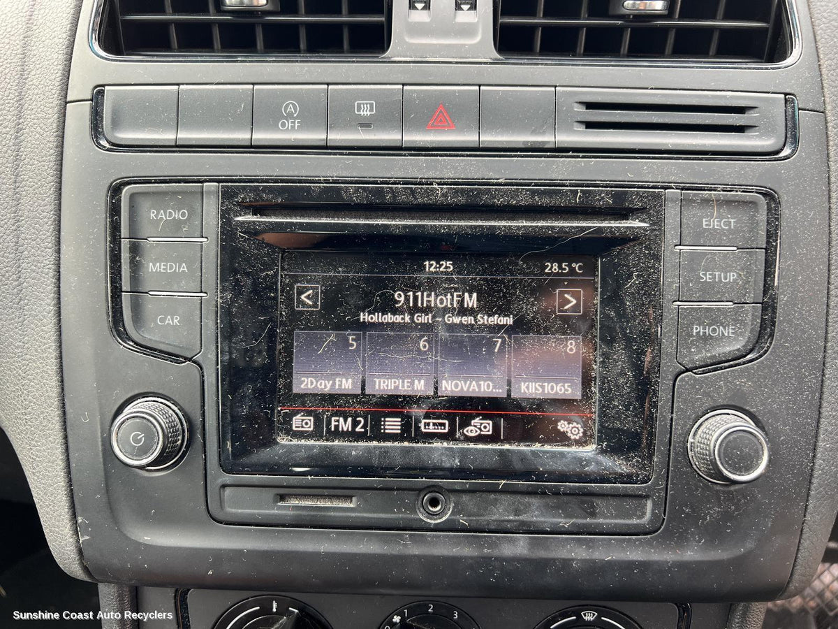 2010-2017 Volkswagen Polo Radio Cd Dvd Sat Tv