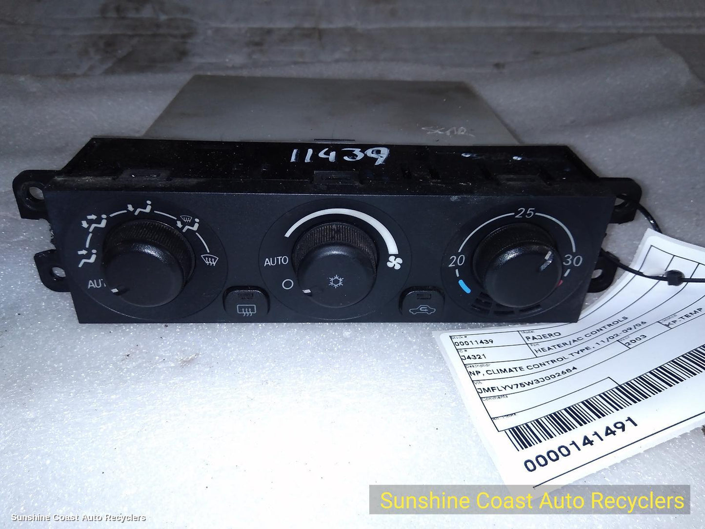 2002-2006 Mitsubishi Pajero Heater Ac Controls