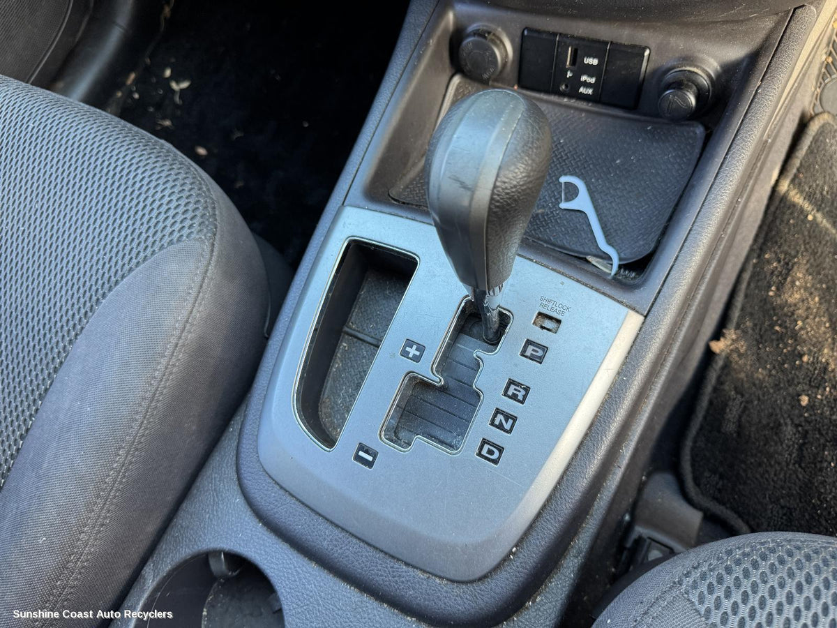 2005-2012 Hyundai Santa Fe Gear Stick Shifter