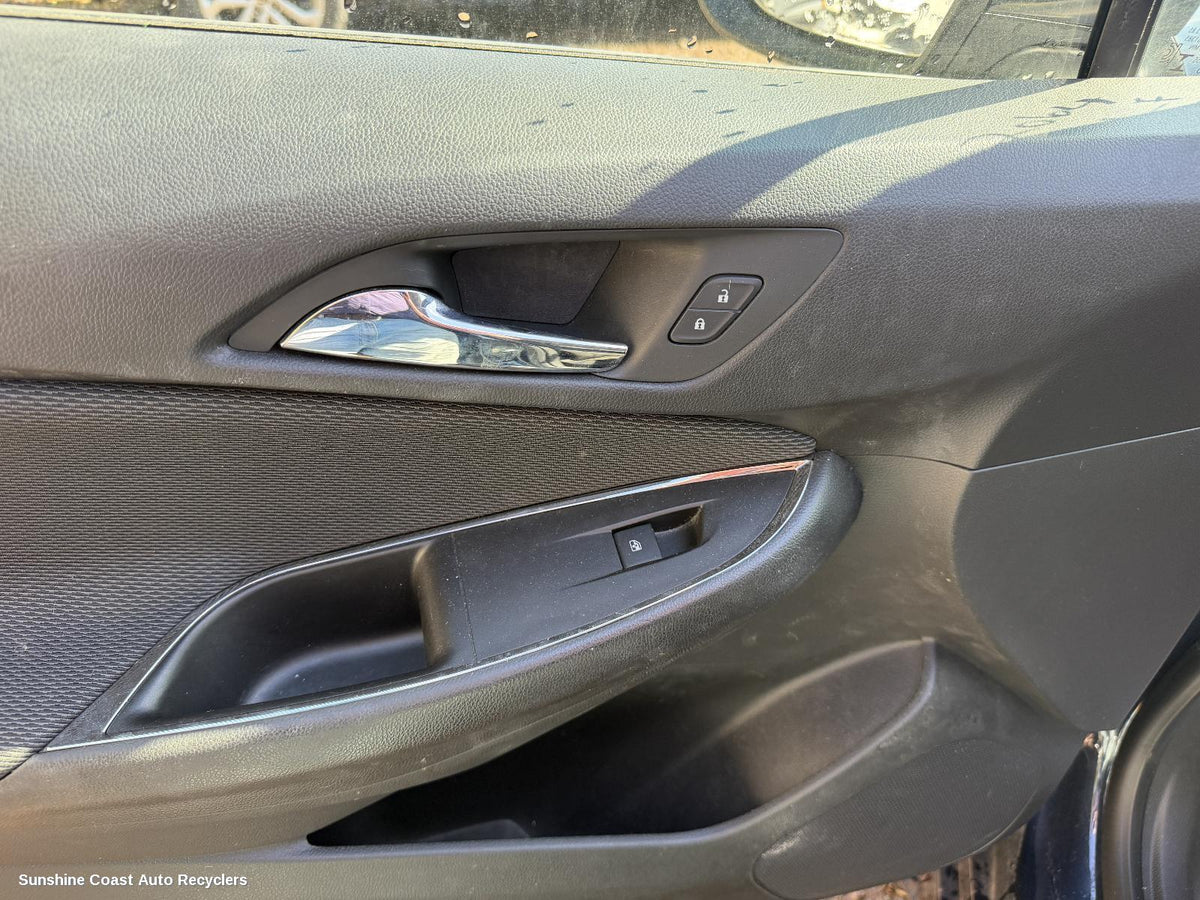 2016-2020 Holden Astra Pwr Dr Wind Switch