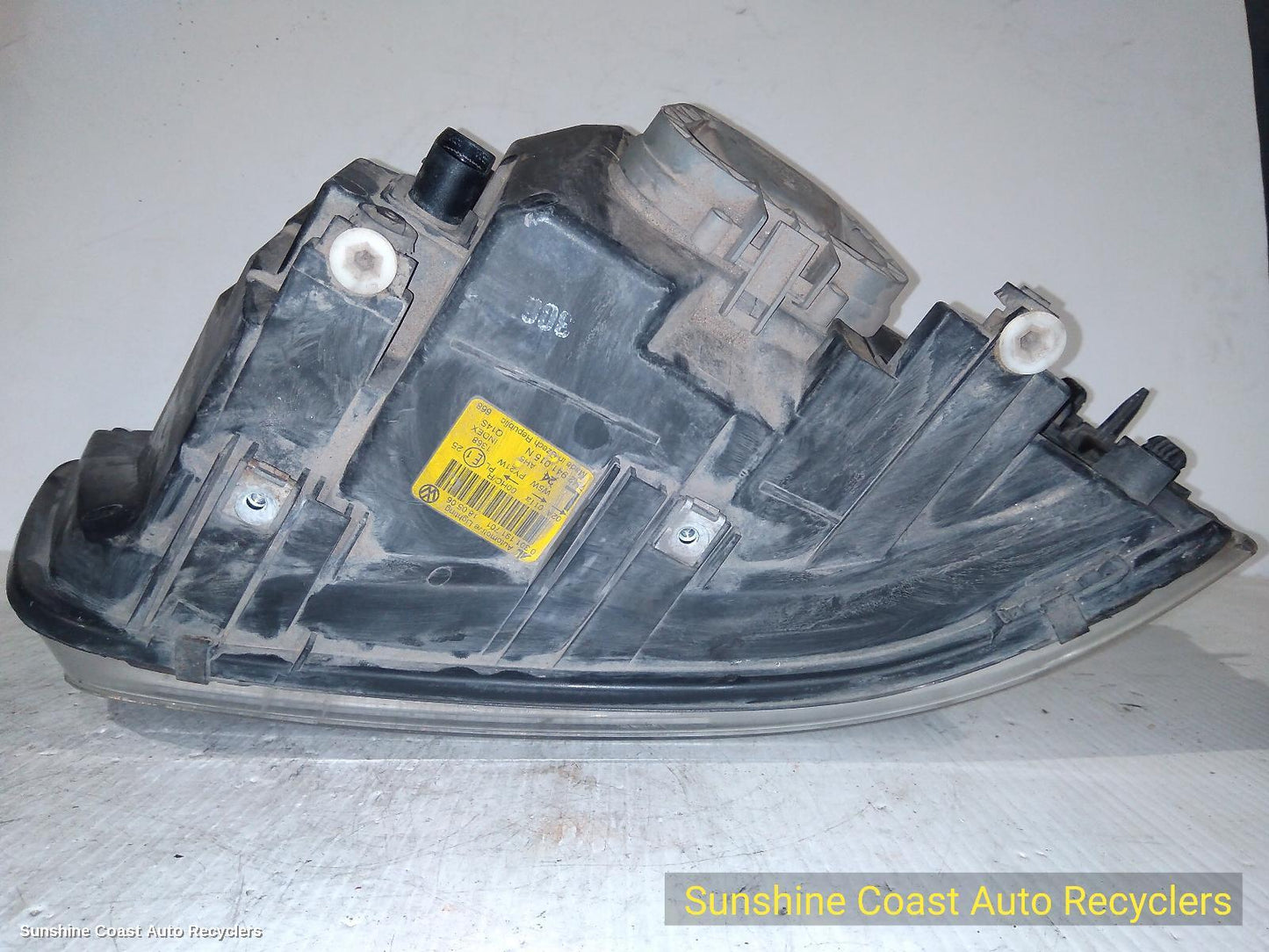 2004-2010 Volkswagen Transporter Left Headlamp