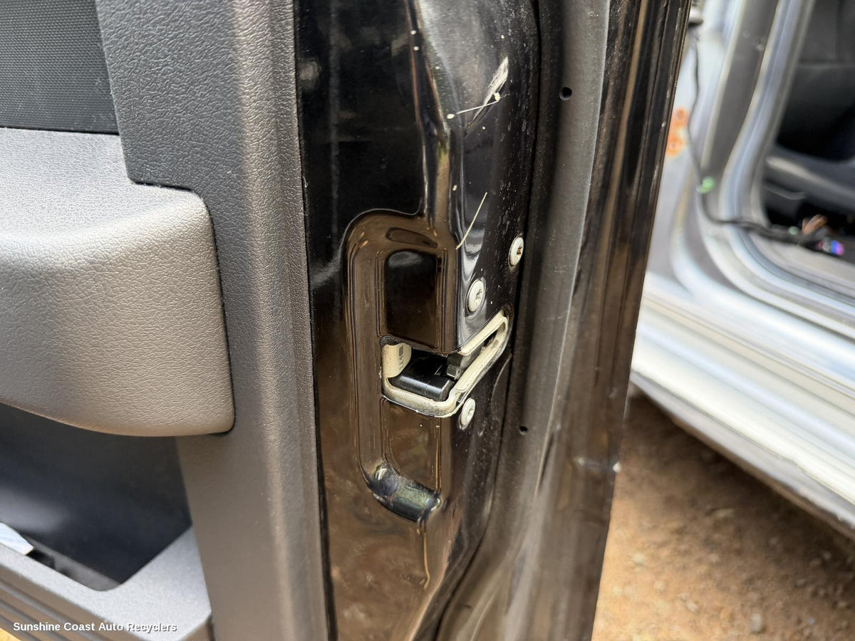 2007-2009 Dodge Nitro Door Boot Gate Lock