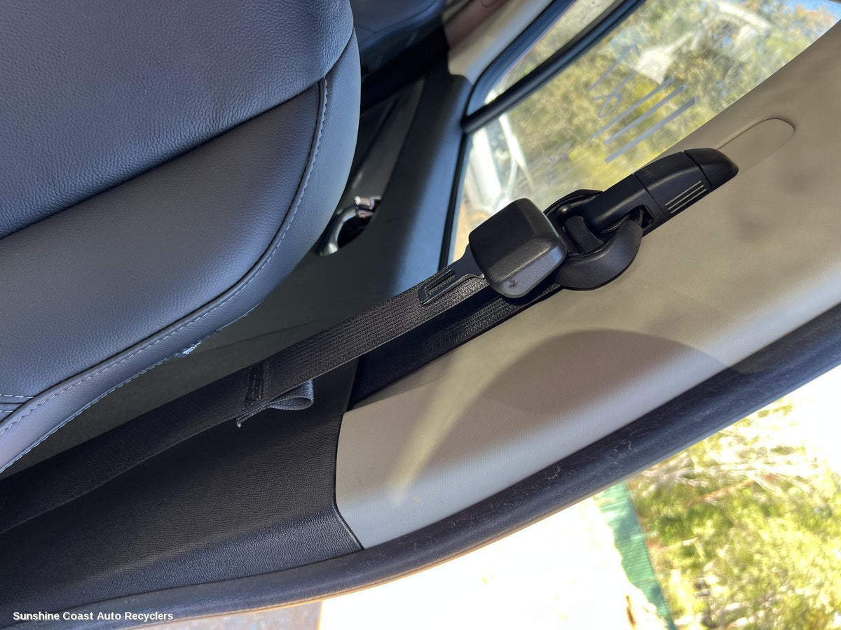 2016-2020 Holden Trailblazer Seatbelt Stalk