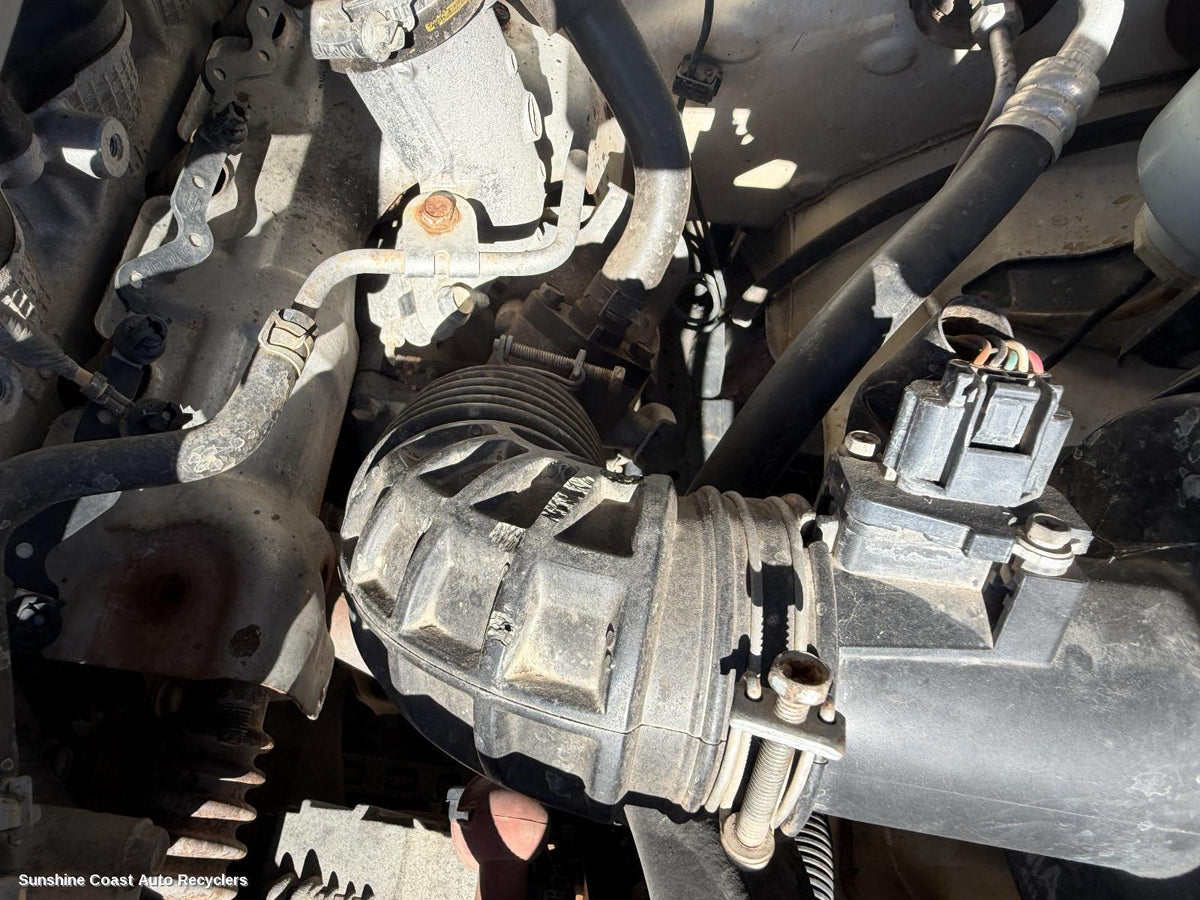 2007-2015 Nissan Navara Air Cleaner Duct Hos