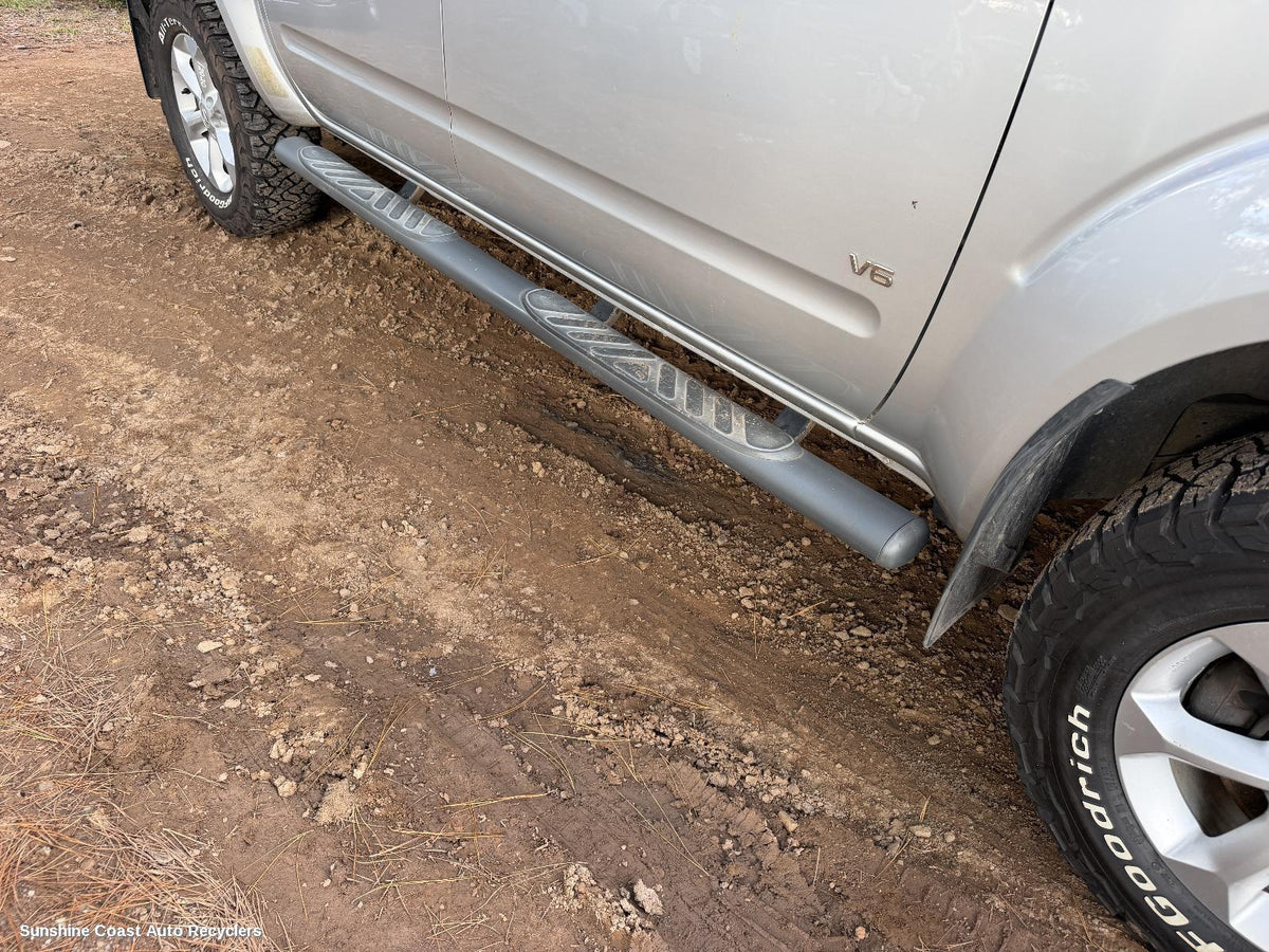 2005-2015 Nissan Navara Side Step Skirt