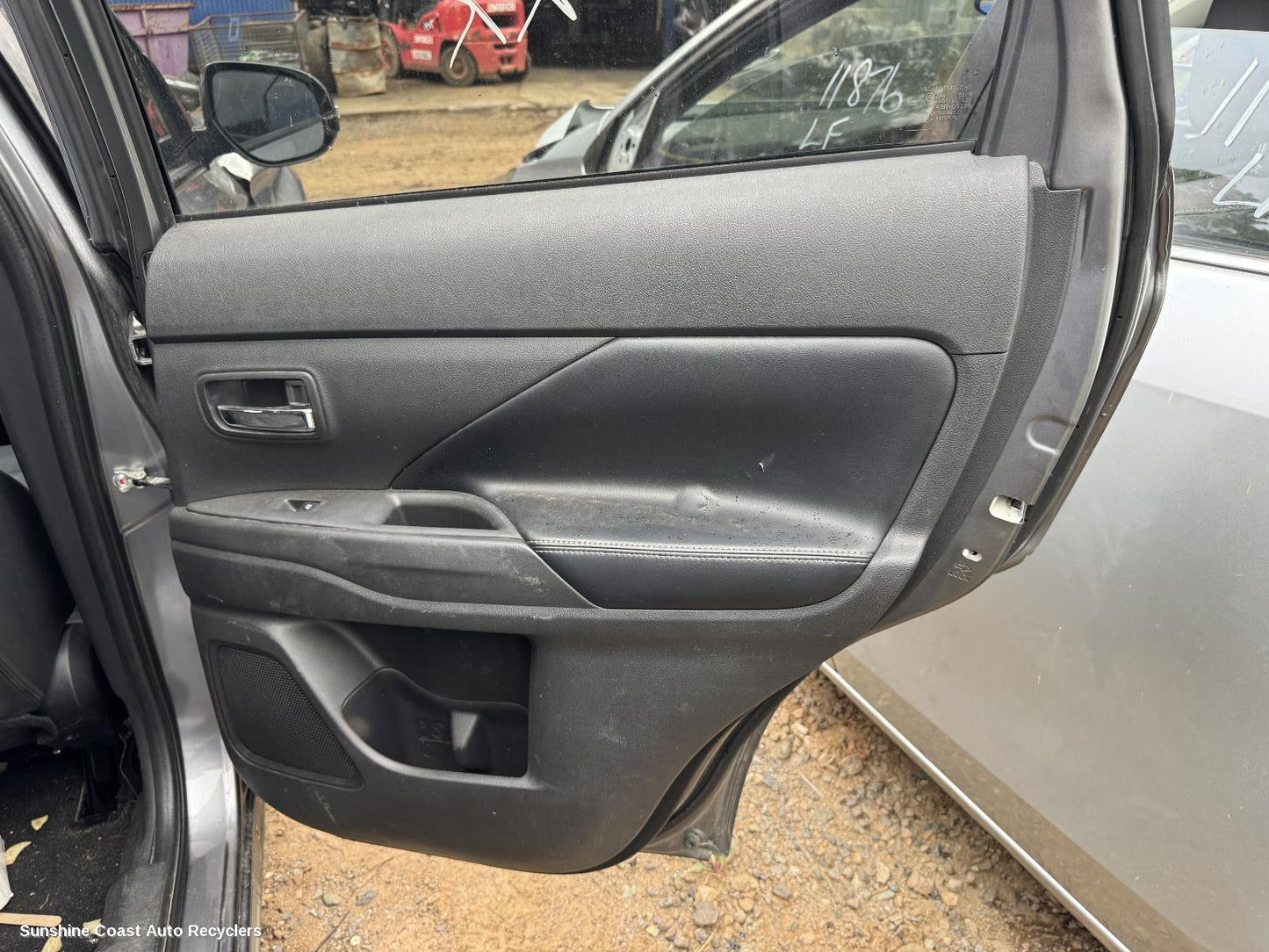 2018 Mitsubishi Outlander Door Trim