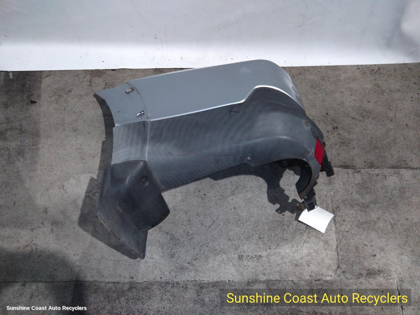 2007 Mitsubishi Pajero Rear Bumper