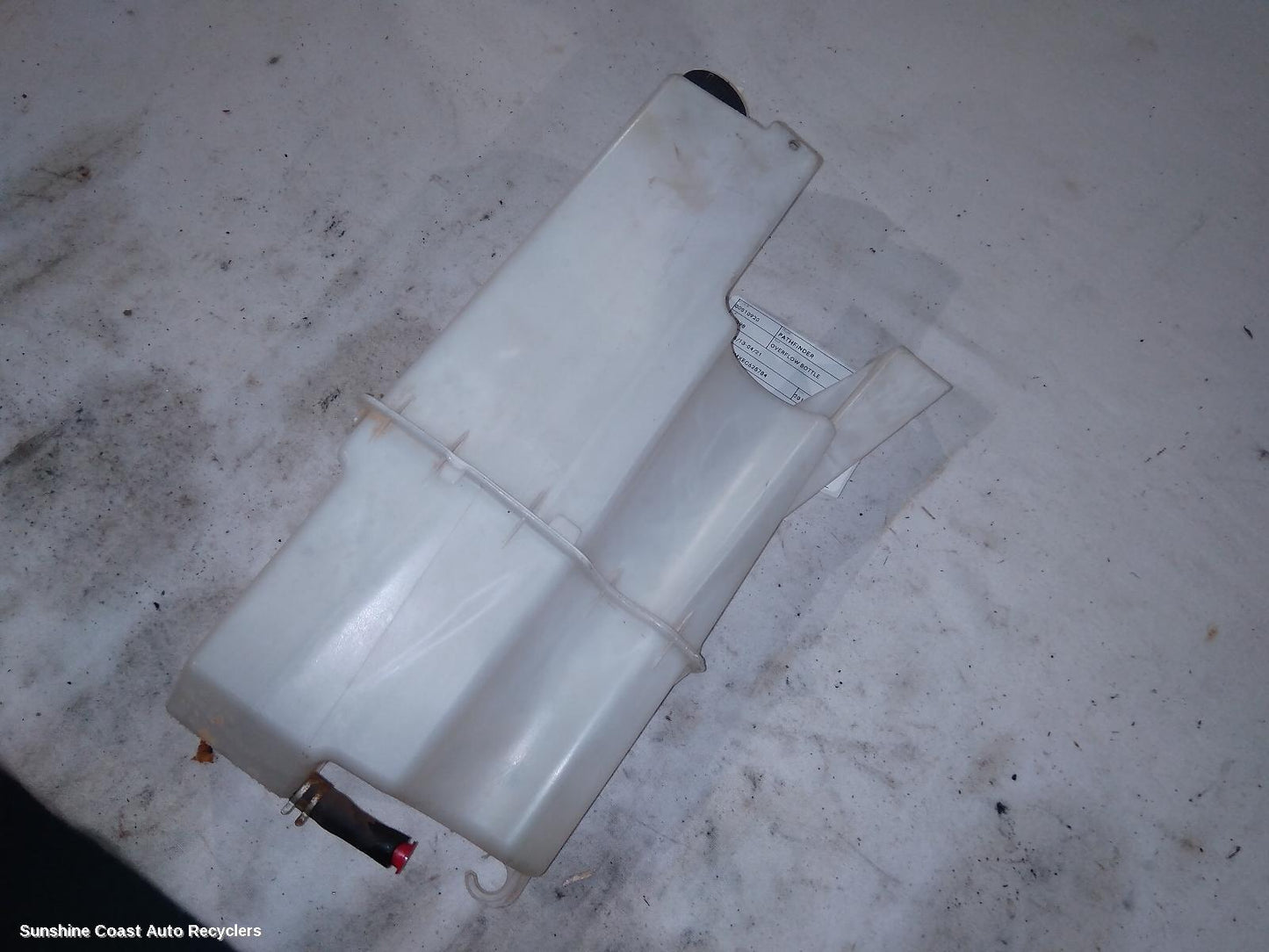 2014 Nissan Pathfinder Overflow Bottle