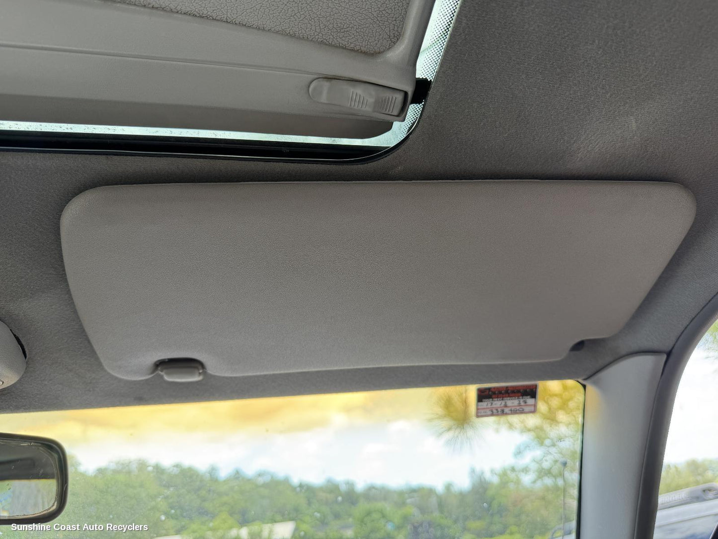 2001 Nissan Navara Sunvisor
