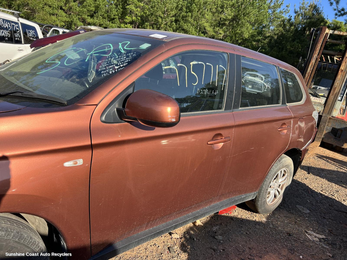2012-2015 Mitsubishi Outlander Left Door Mirror