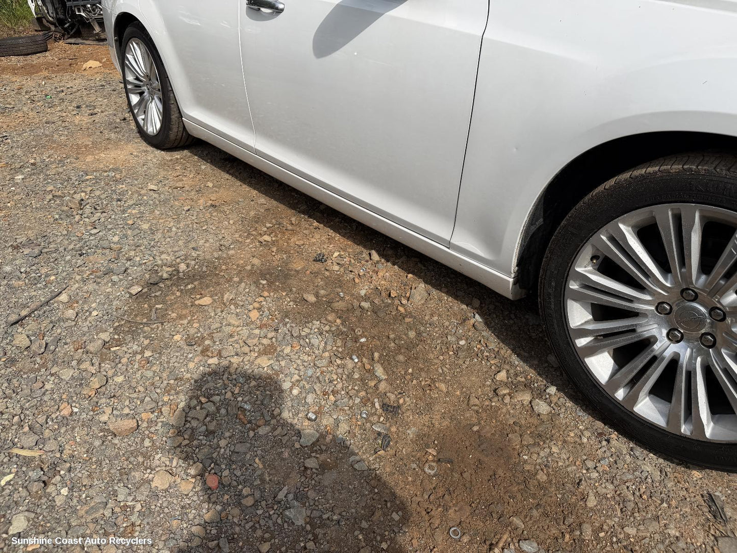 2012 Chrysler 300c Side Step Skirt