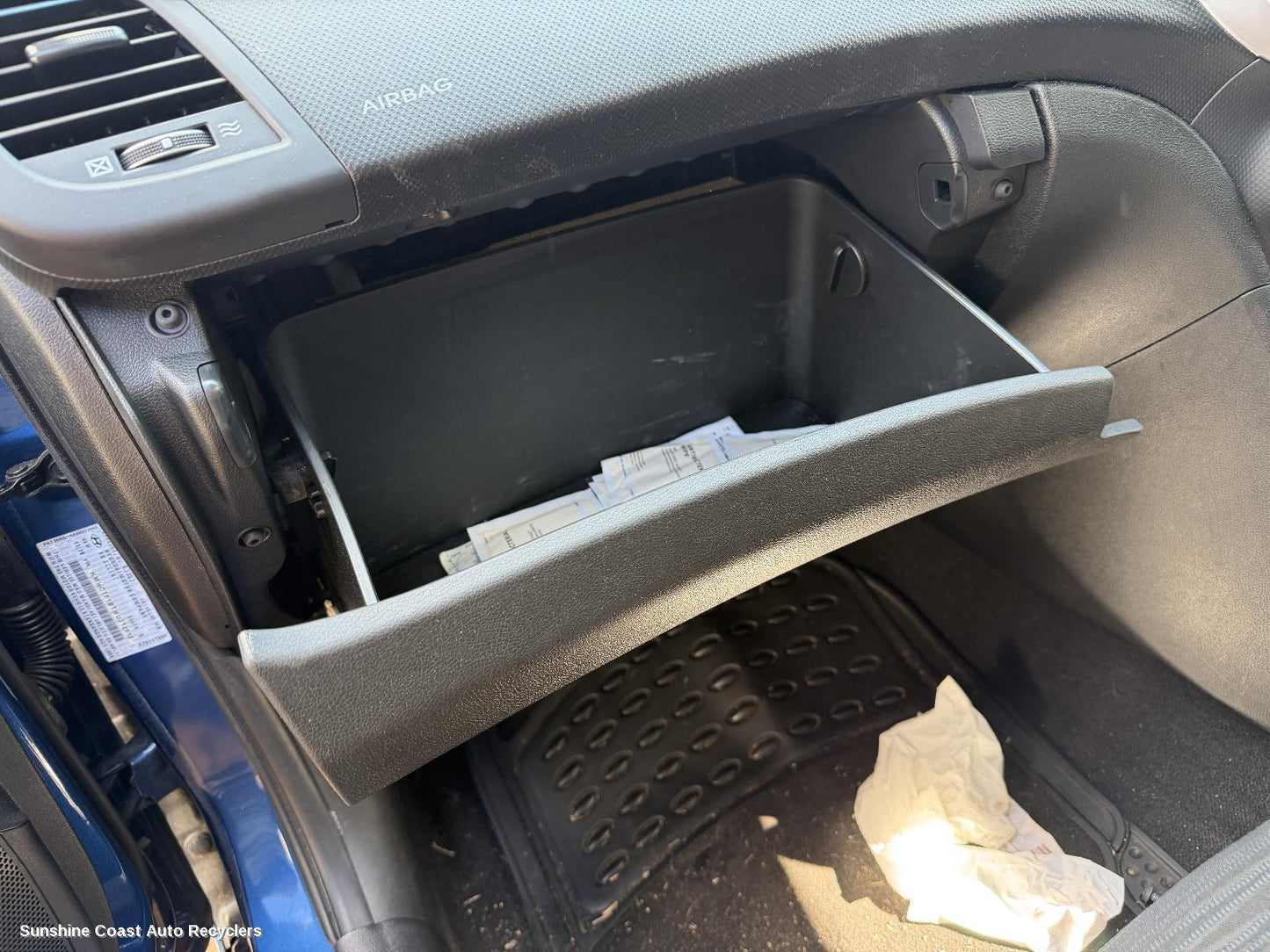 2011-2019 Hyundai Accent Glove Box