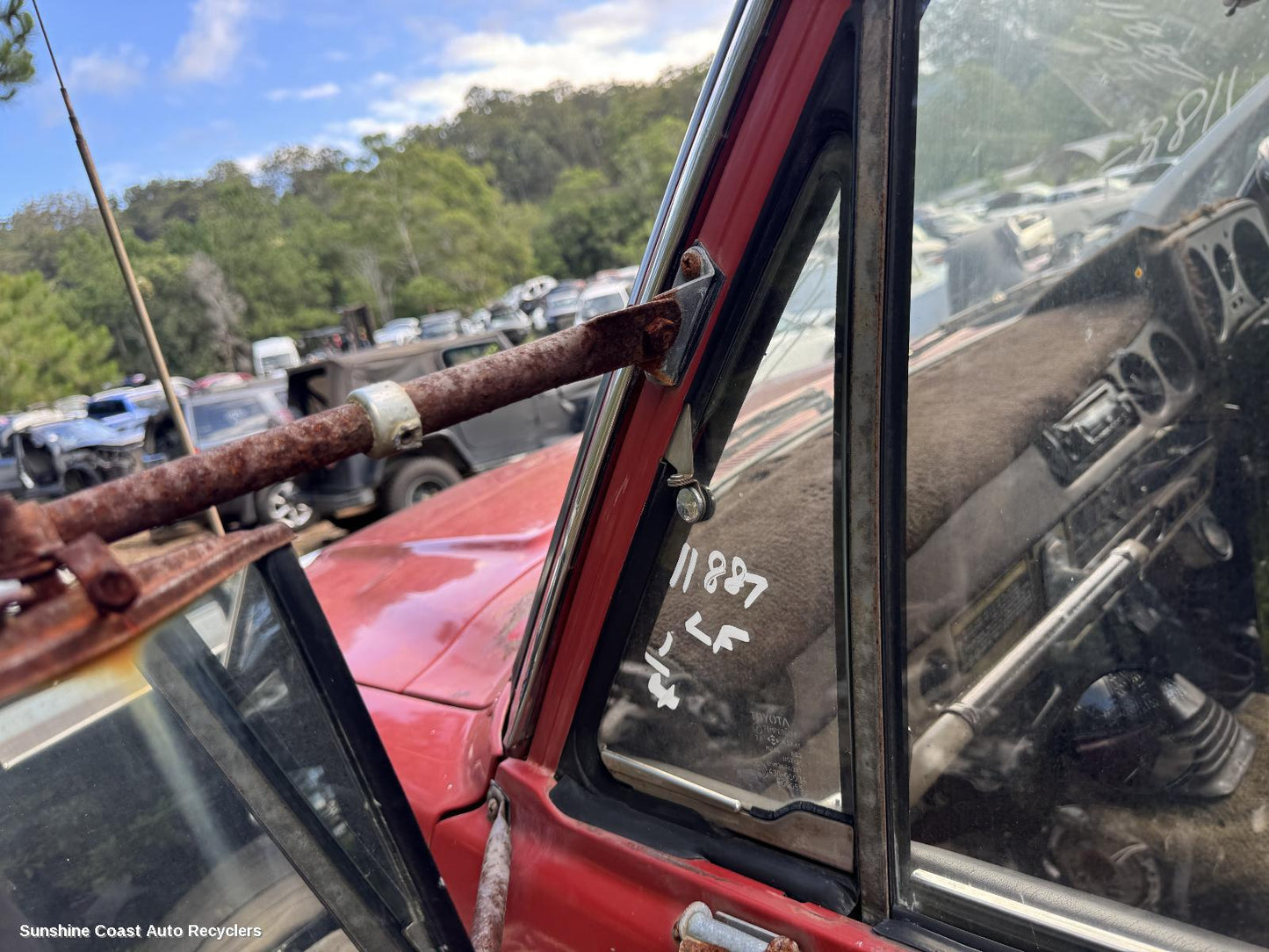 1984 Toyota Landcruiser Left Front 1 4 Door Glass