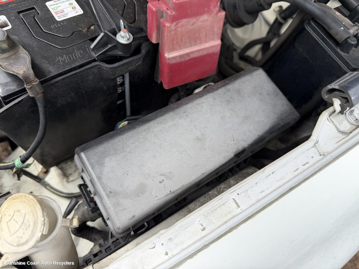 2006-2009 Mitsubishi Triton Fuse Box