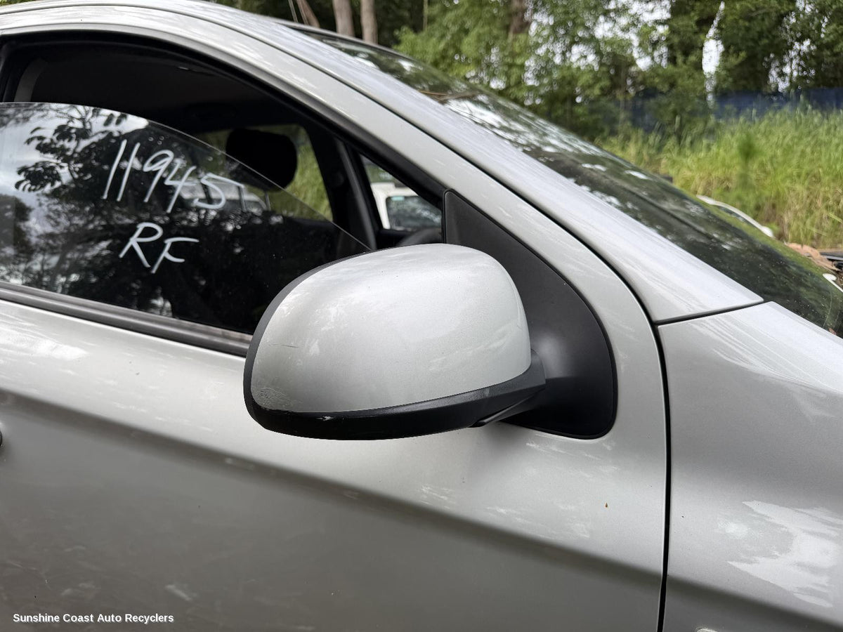 2010-2015 Hyundai I20 Right Door Mirror