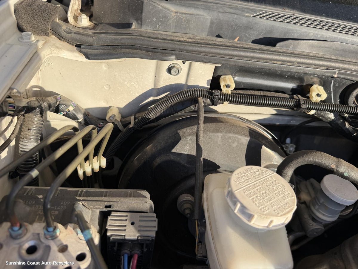 2009-2015 Mitsubishi Triton Brake Booster