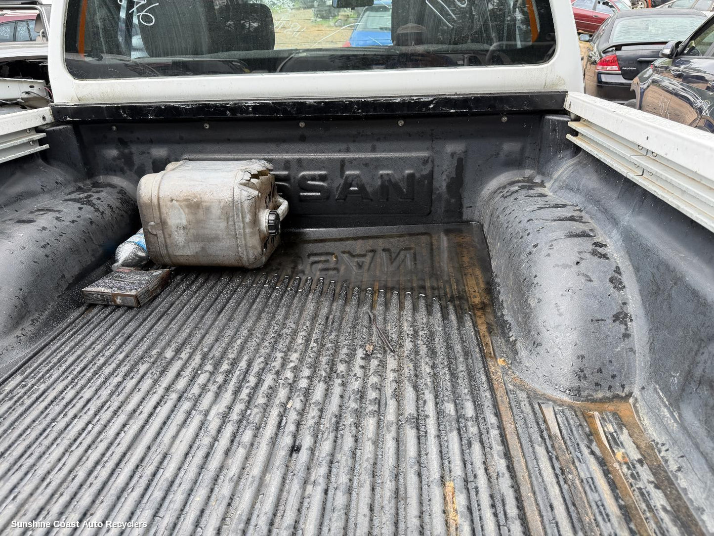 2011 Nissan Navara Ute Tray Liner