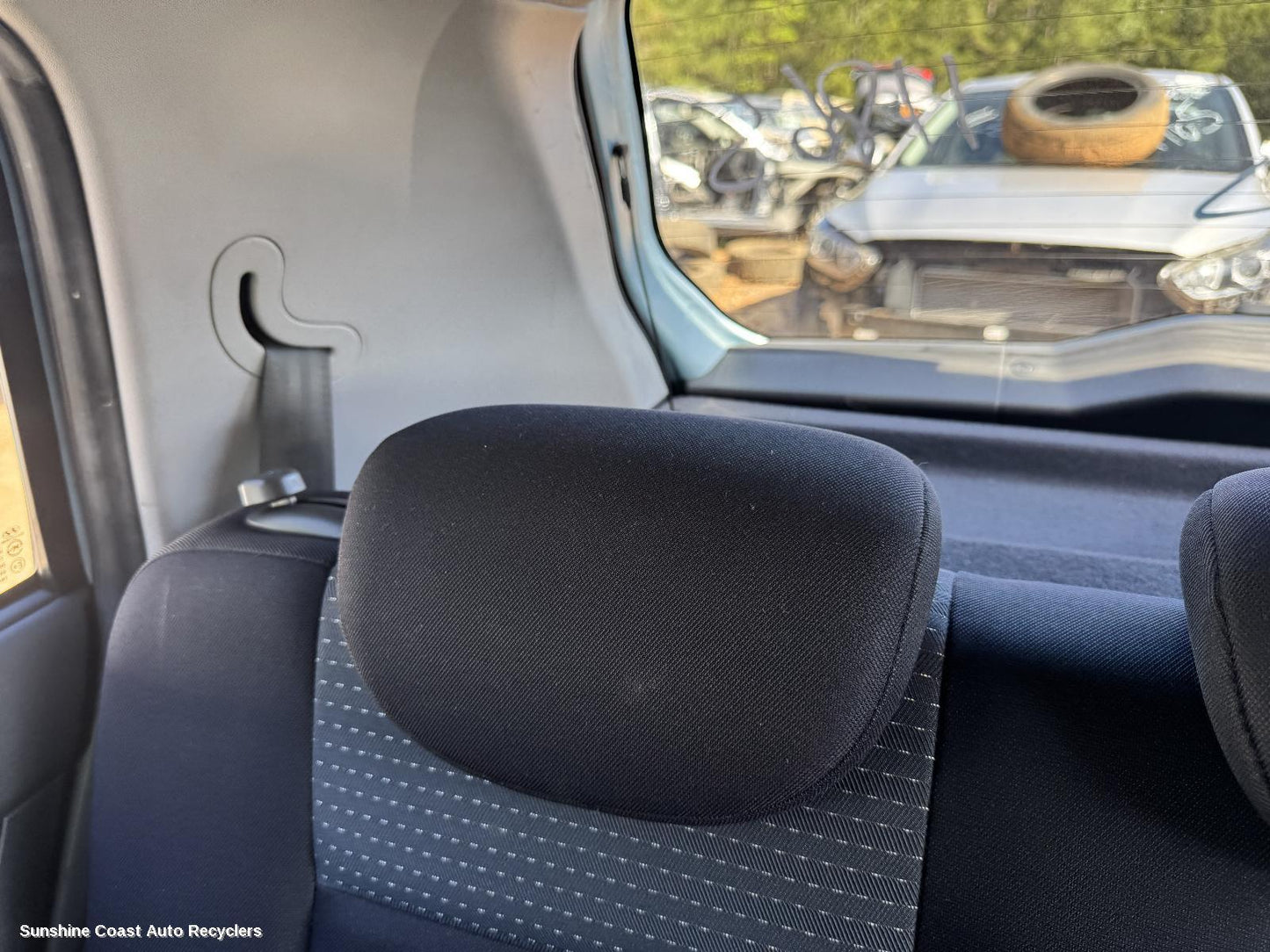 2010 Hyundai Getz Headrest