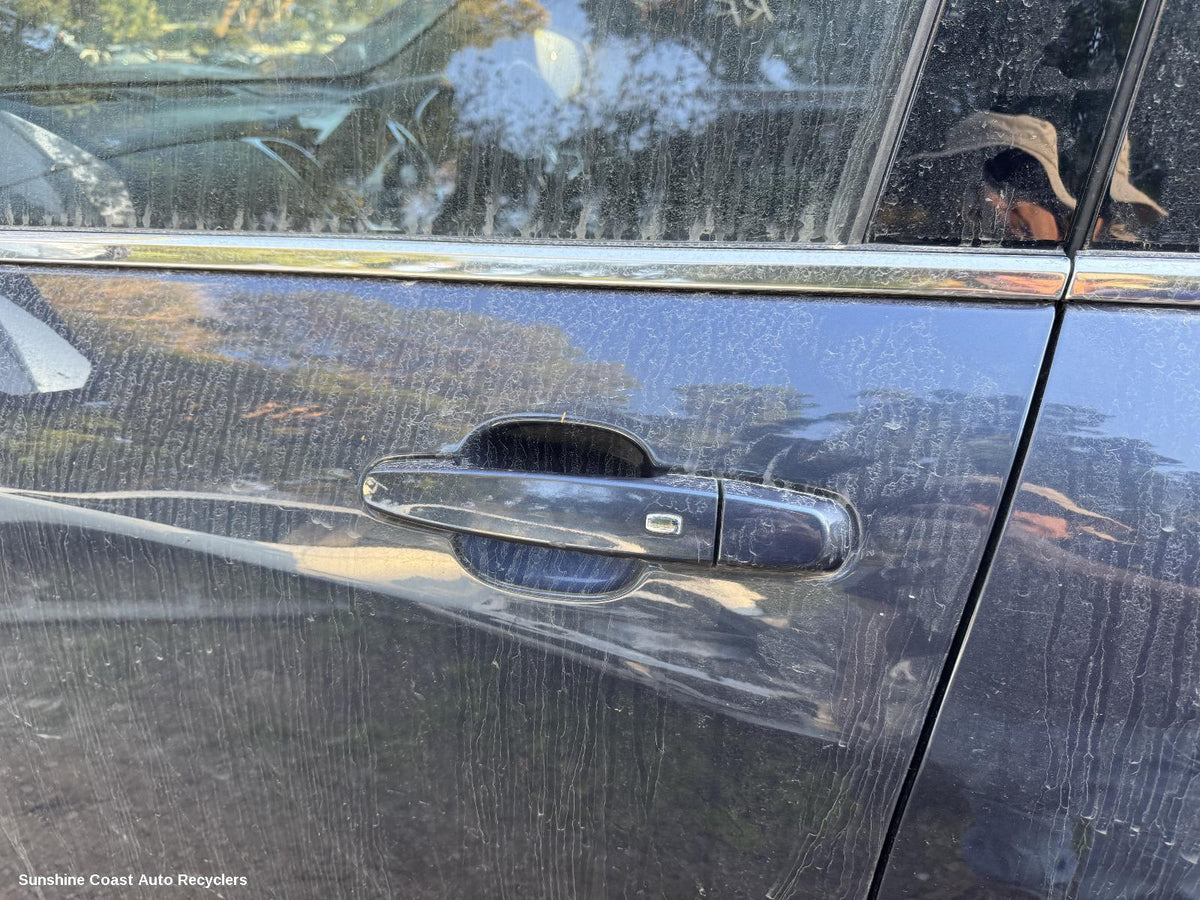 2017-2020 Holden Equinox Door Handle