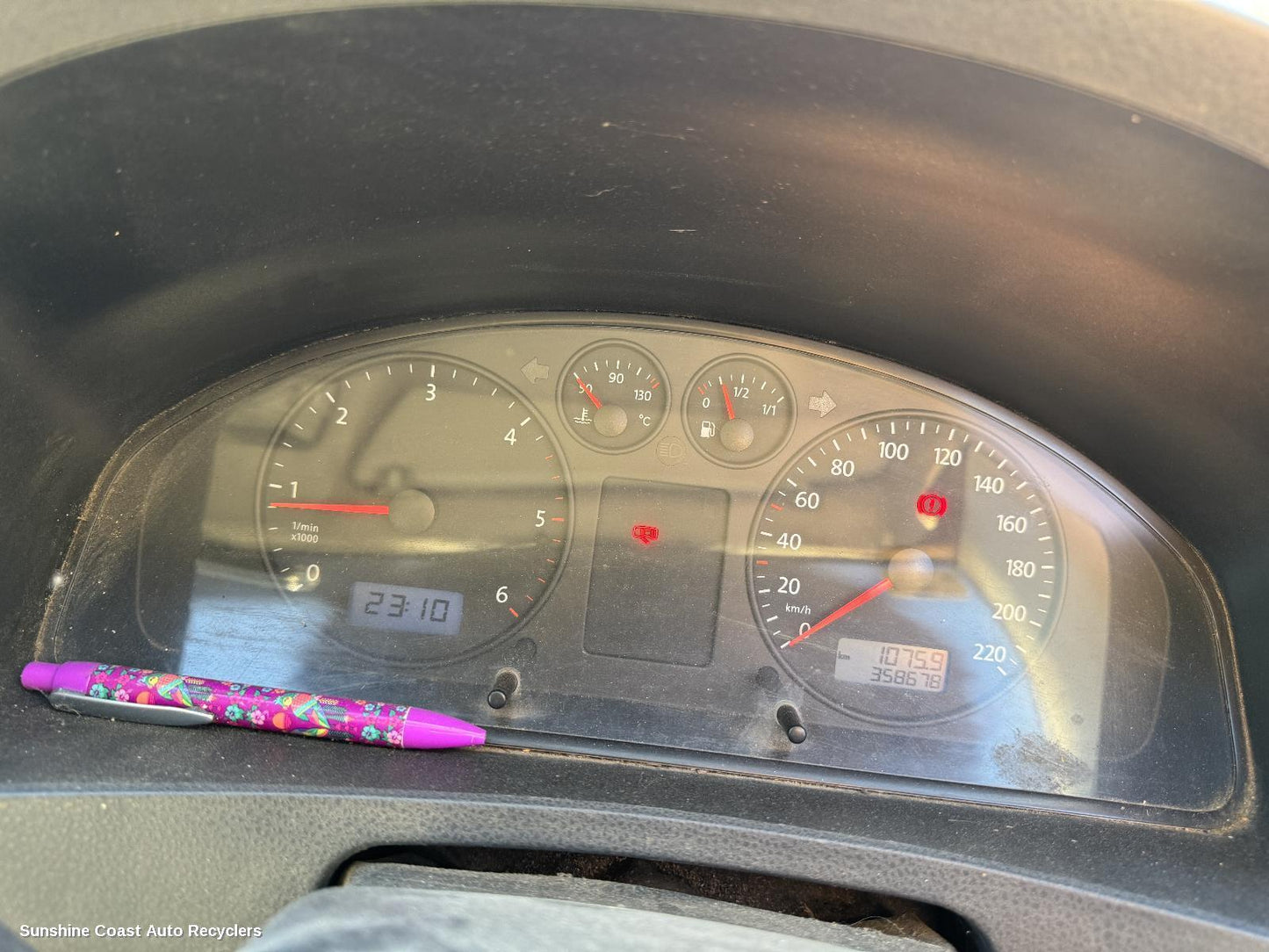 2004-2010 Volkswagen Transporter Instrument Cluster