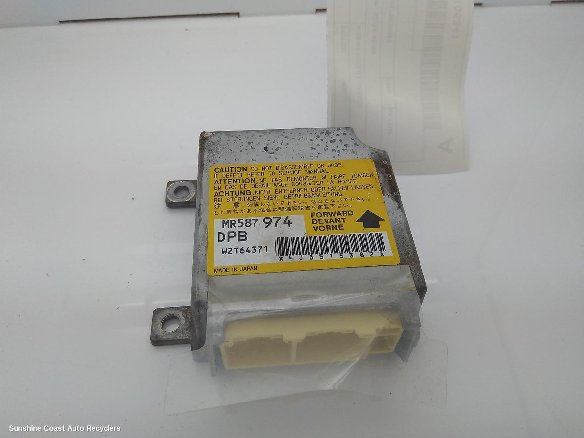 2006-2008 Mitsubishi Triton Airbag Module Sensor