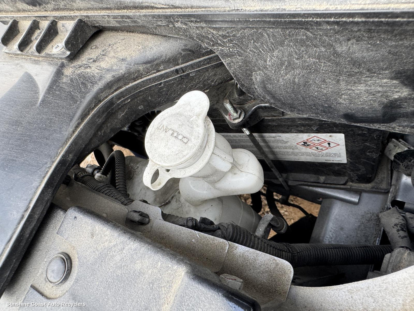 2018 Mitsubishi Outlander Overflow Bottle