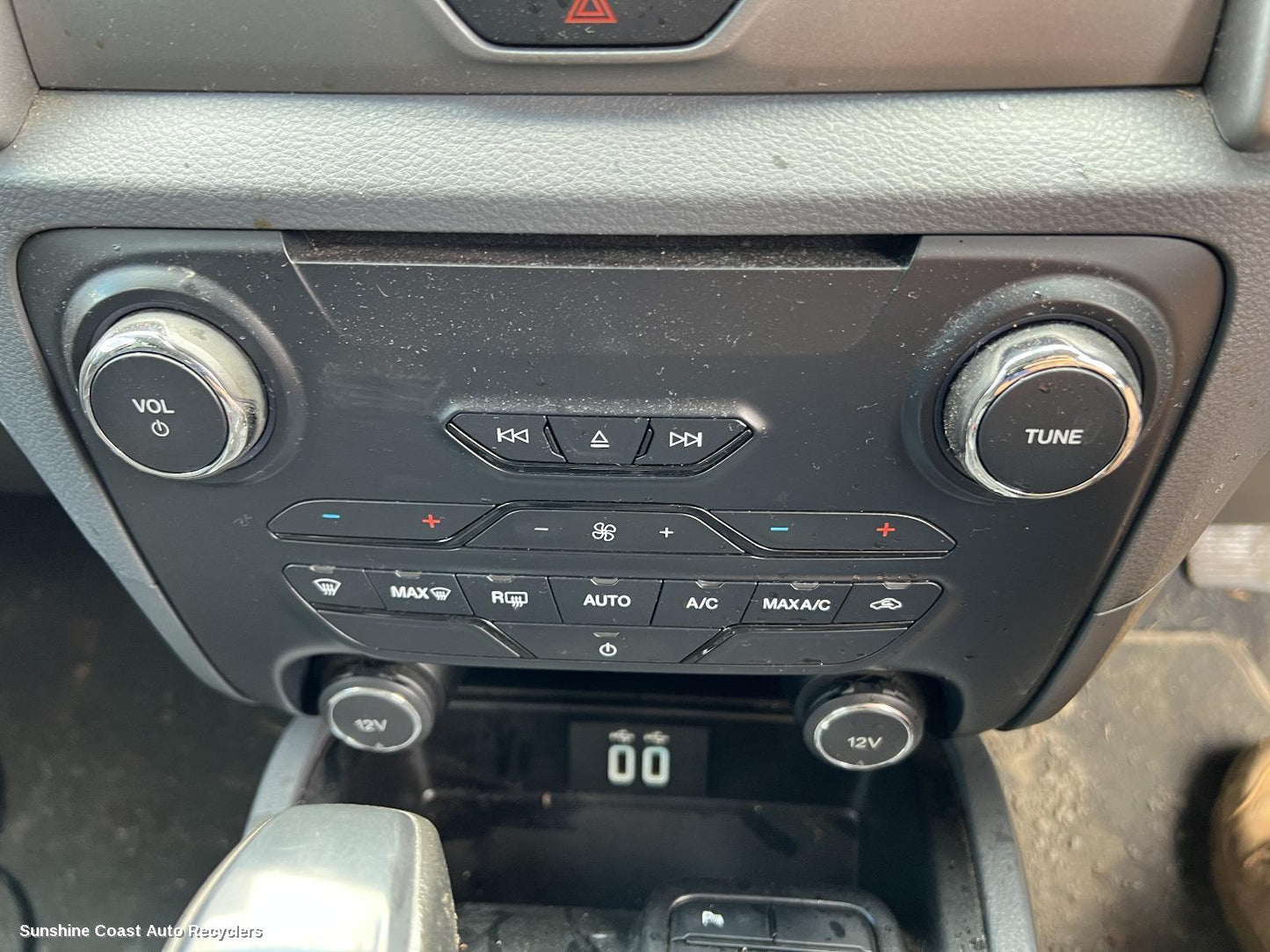 2015-2018 Ford Everest Radio Cd Dvd Sat Tv