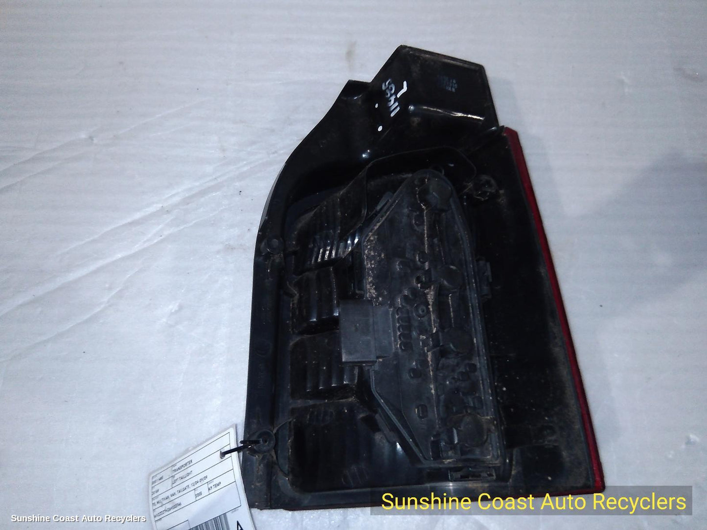 2005 Volkswagen Transporter Left Taillight