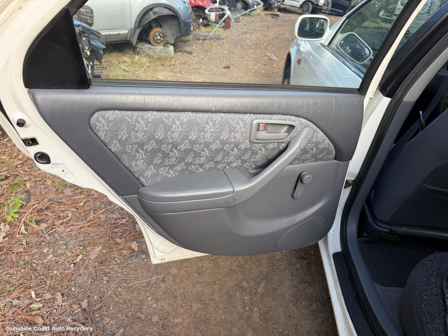 1997-2002 Toyota Camry Door Handle