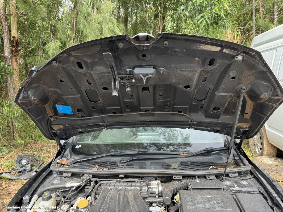 2010-2016 Renault Megane Bonnet Hinge Strut