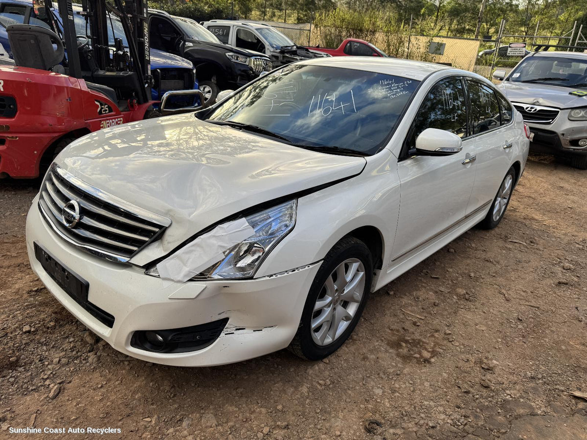 2009-2014 Nissan Maxima Left Guard