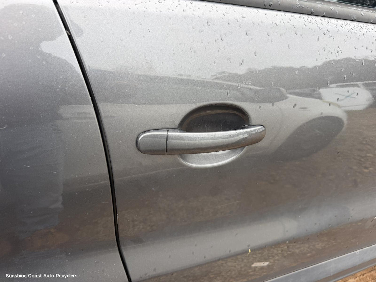 2008-2011 Volkswagen Tiguan Door Handle