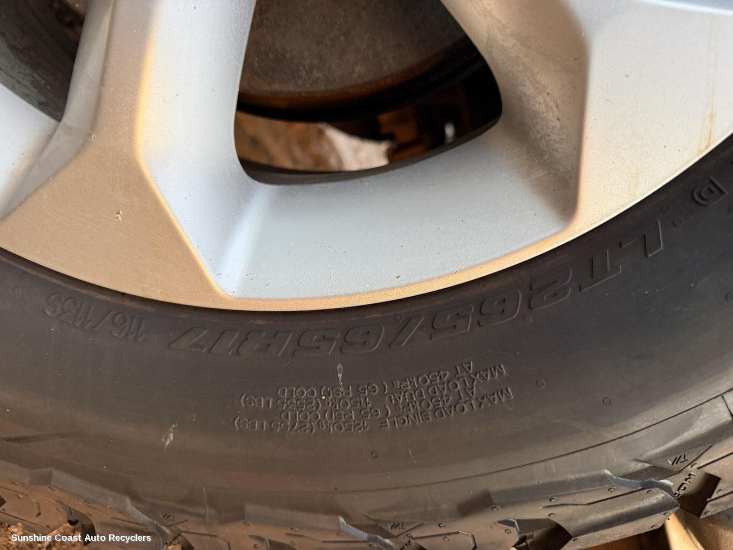 2005-2015 Nissan Navara Tyre