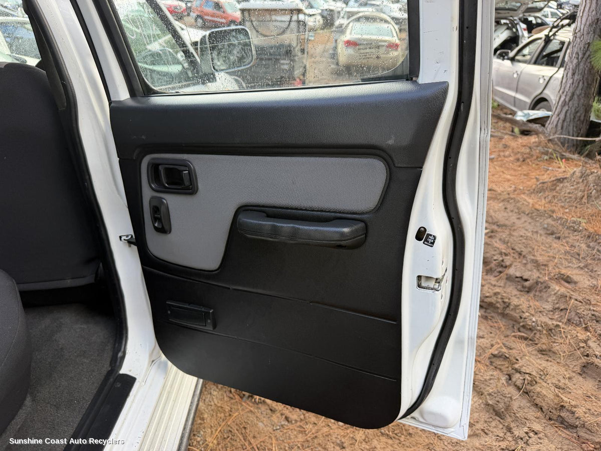1997-2015 Nissan Navara Door Handle