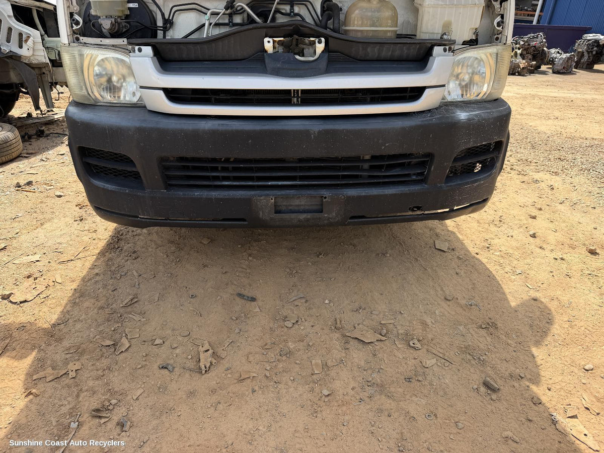 2005-2010 Toyota Hiace Front Bumper