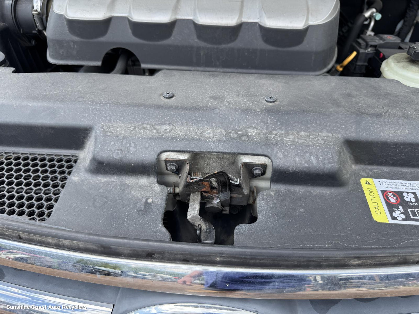 2019 Ldv G10 Bonnet Lock Support