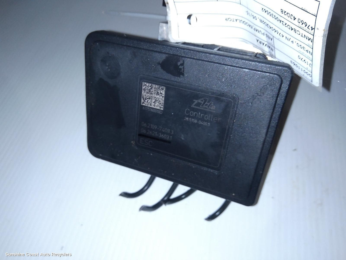 2015-2023 Nissan Navara Abs Pump Modulator