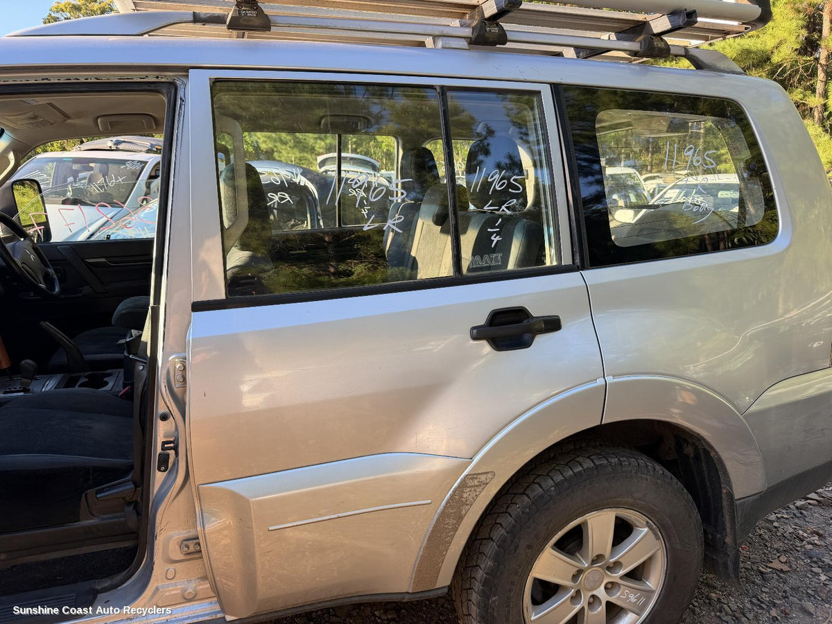 2006-2021 Mitsubishi Pajero Left Rear Door Window