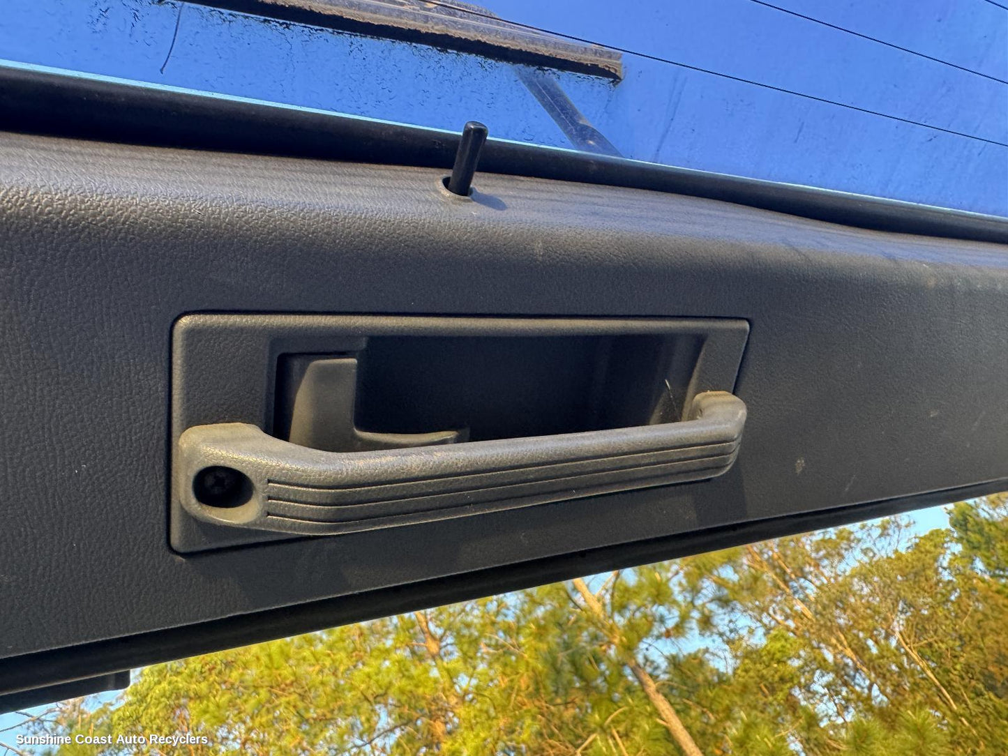 1996 Toyota Landcruiser Door Handle