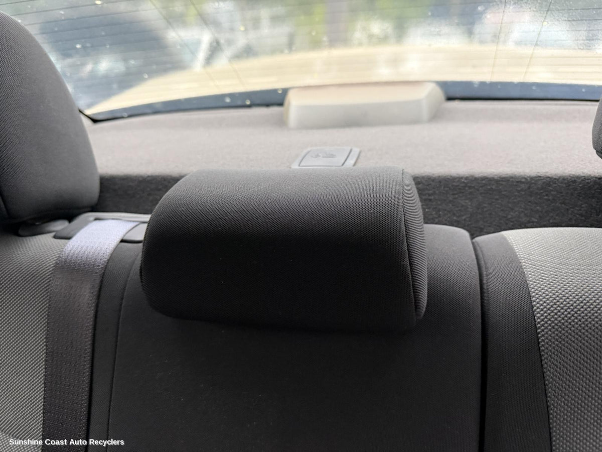 2009-2011 Holden Cruze Headrest