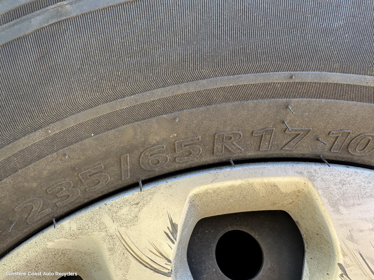 2015 Kia Carnival/grand Carnival Tyre