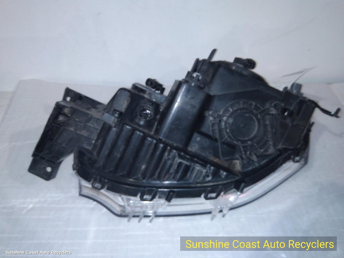 2009-2015 Mitsubishi Challenger Right Headlamp