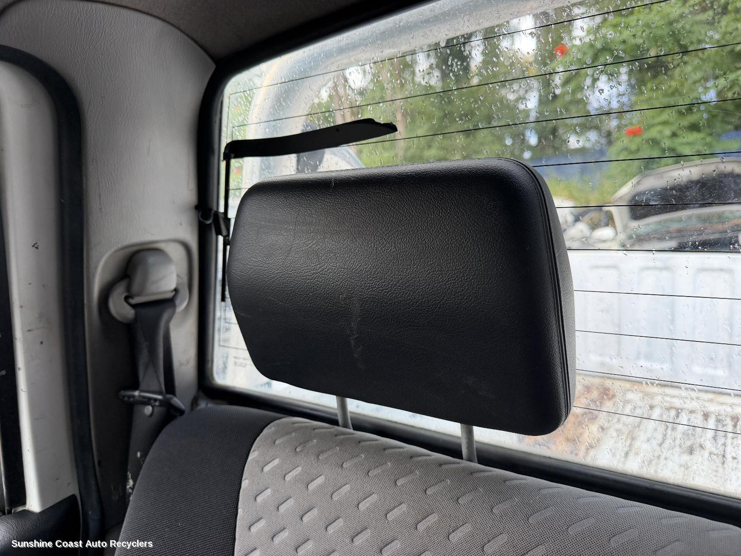 2001-2015 Nissan Navara Headrest