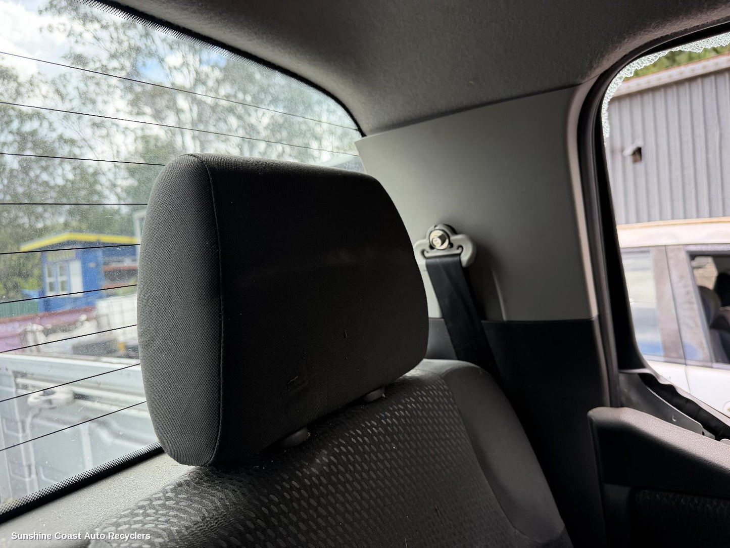 2005-2015 Nissan Navara Headrest