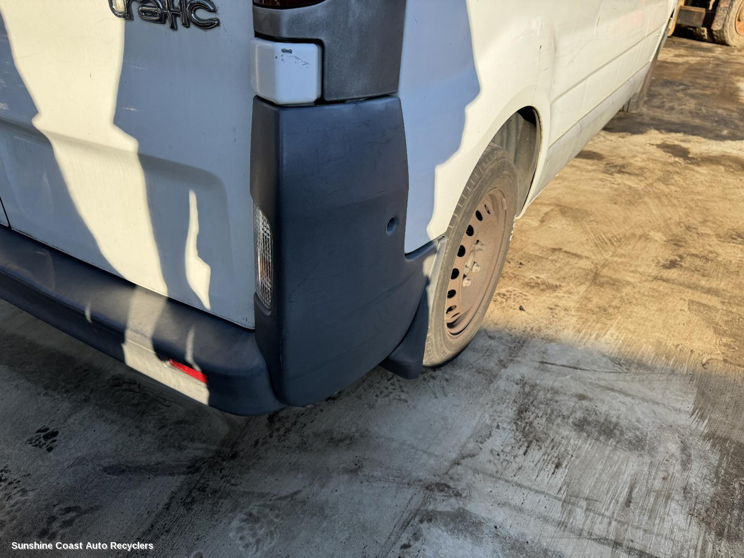 2013 Renault Trafic Rear Bumper