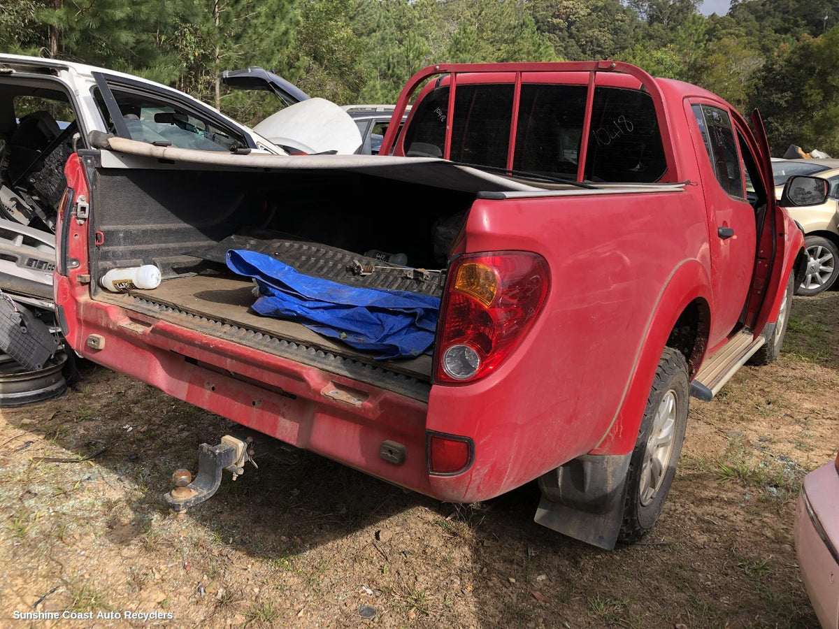 2006-2015 Mitsubishi Triton Door Handle
